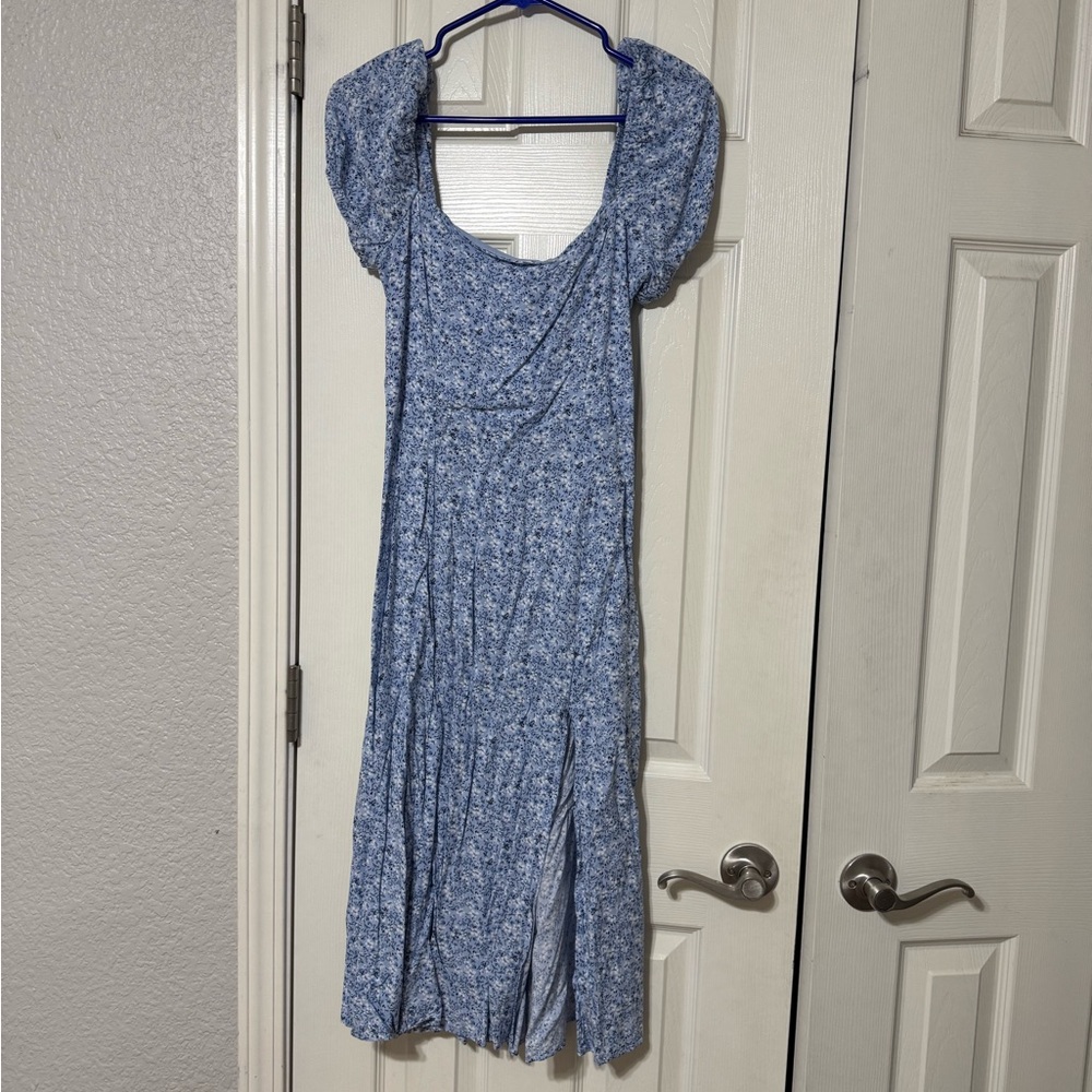 Ami Blue Floral Midi Dress